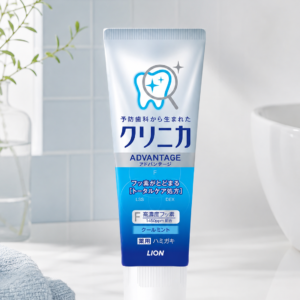 Lion Clinica Advantage Cool Mint 130 g – Pasta dental japonesa con flúor