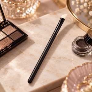 KAI cosmeup Silicone Point Brush